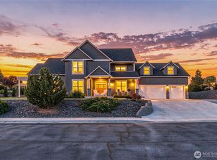 2769 SE Falcon View Drive, East Wenatchee, WA 98802