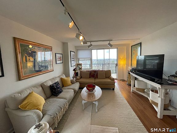 5th image of 2625 Park Avenue #11P