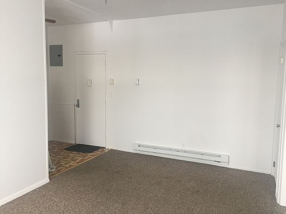5th image of 410 Lindell Blvd APT 2