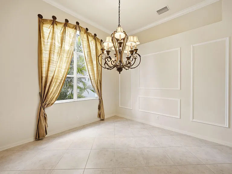 195 Sedona Way — Photo 13