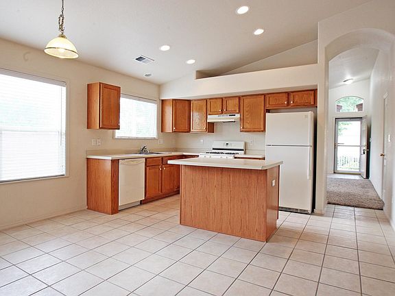 5th image of 7200 Deer Canyon Ave NE