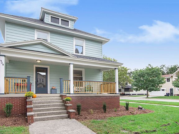 2nd image of 429 College Ave