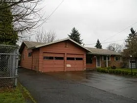 10604 SE 74th Ave photo 1