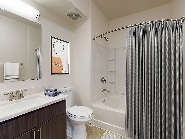 101 San Fernando — Photo 21