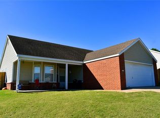 2614 Hidden Lake St, Springdale, AR 72764