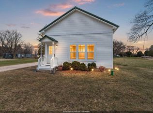 N9003 Lakeshore Dr, Van Dyne, WI 54979