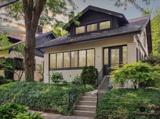321 Rosewood Ave SE, East Grand Rapids, MI 49506