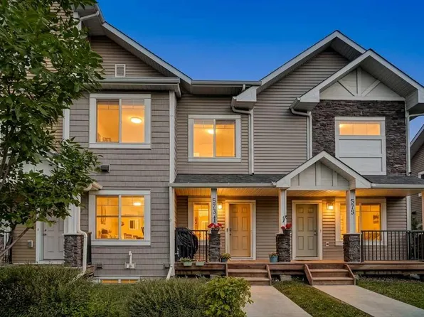573 Canals Cross SW, Airdrie, AB T4B 4L3