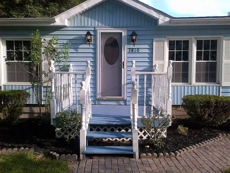 3 bed, 1352 sqft, $2,250 — Photo 2