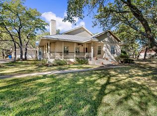 708 Ranchview Dr, Johnson City, TX 78636