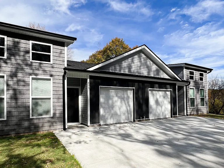 634 W Fairmont Ave — Photo 1