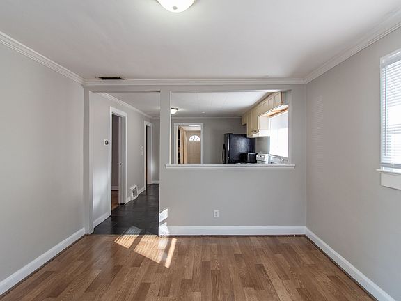 2nd image of 1217 N Livingston Ave
