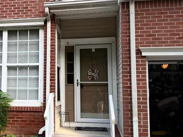201 Crown Point Rd, Parsippany, NJ 07054