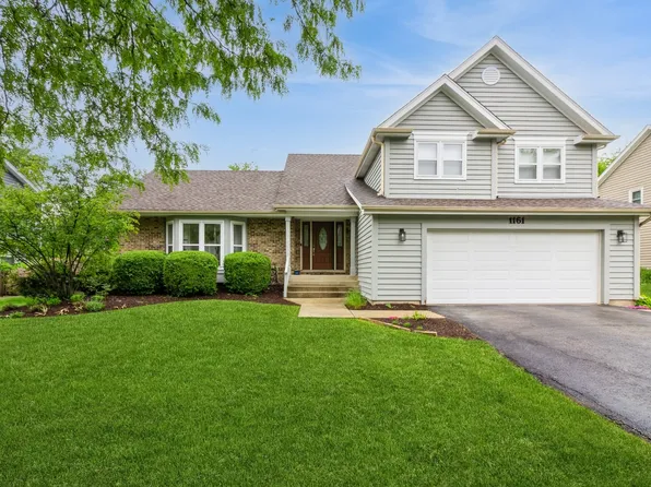 1161 Ardmore Dr, Naperville, IL 60540