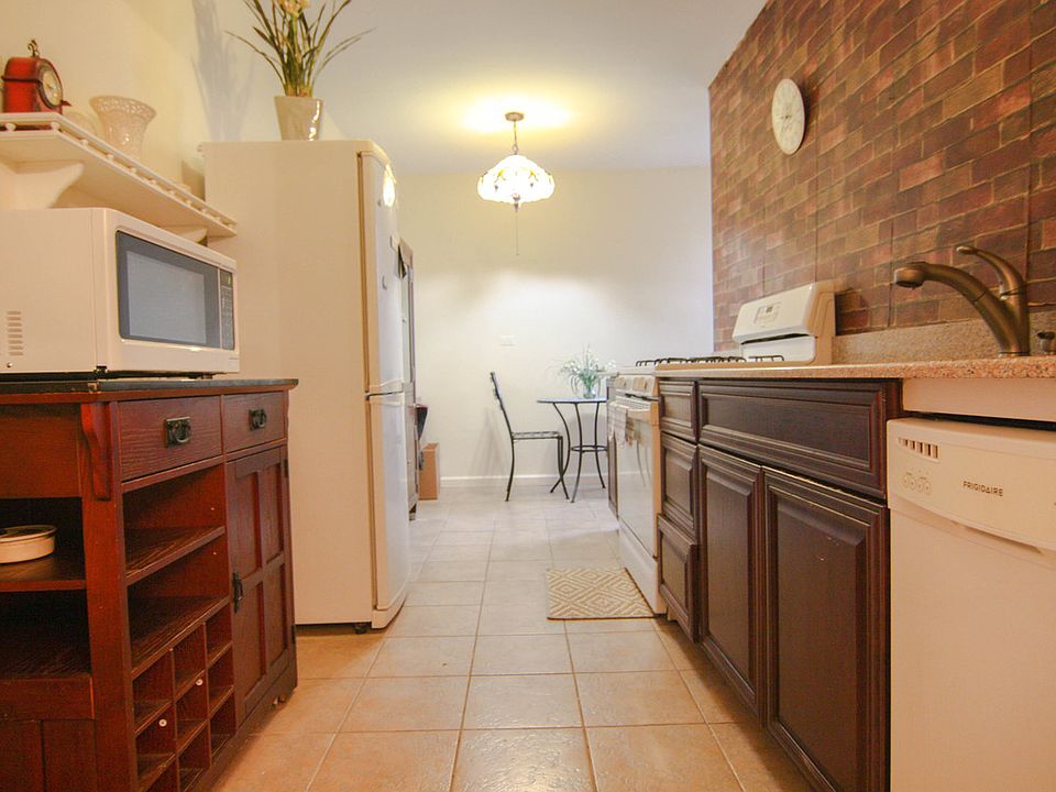 1st image of 144-58 Sanford Ave #65