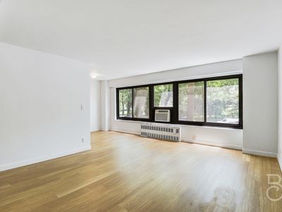 33-68 21st Street #2D, Astoria, NY, 11106