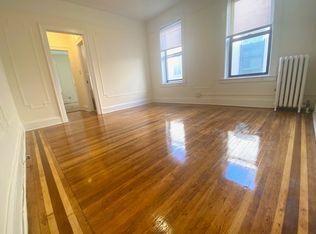 31-68 34th St #4C, Astoria, NY 11106