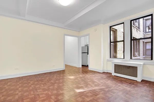 Rented by Cooper & Cooper Real Estate | media 25