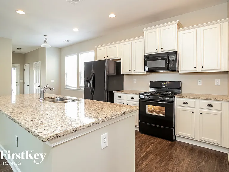 327 Stoney Hollow Rd — Photo 7