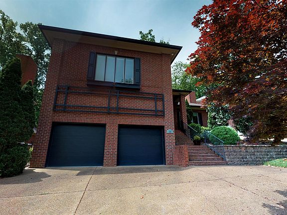 2nd image of 131 Abbeywood Dr