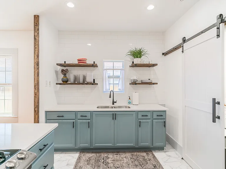 475 E French Pl — Photo 12