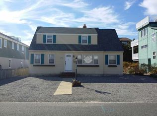 16 W Lillie Ave, Brant Beach, NJ 08008