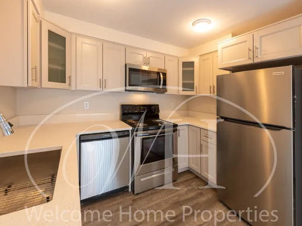 245-255 Elder Pl, 245-255 NE Elder Pl #2, College Place, WA 99324