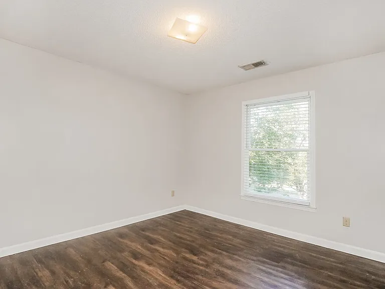 2279 Hickory Path Dr — Photo 15