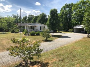 156 Fairway Dr SW, Conover, NC 28613