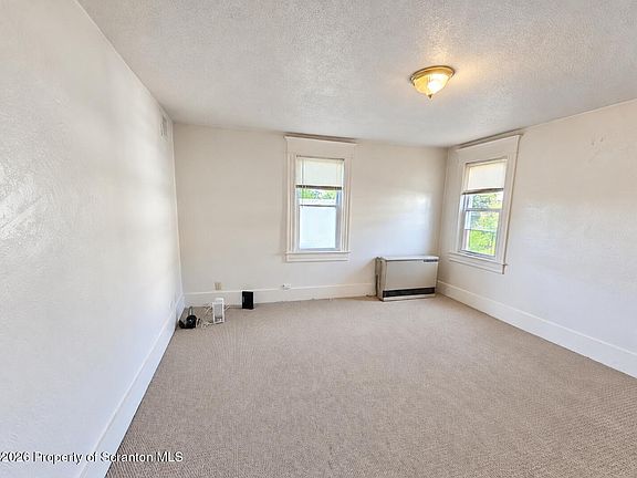 5th image of 216 Elizabeth St Floor 2