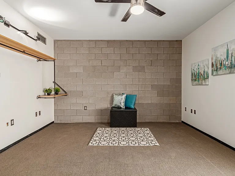 727 E Portland St #3 — Photo 22