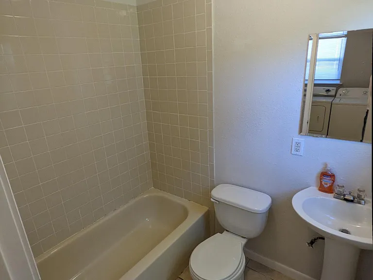 719 Herkimer St — Photo 12