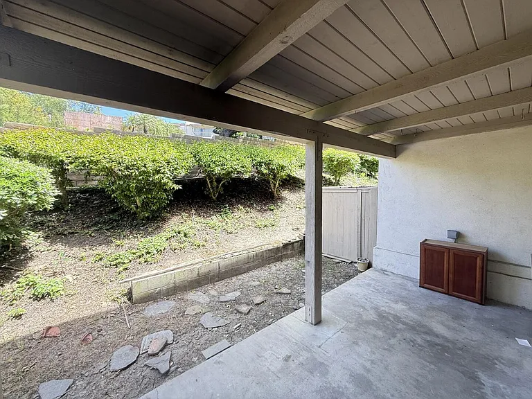 23732 Hillhurst Dr #73 — Photo 22