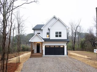 2214 N Oak Ridge Blvd, Durham, NC 27707