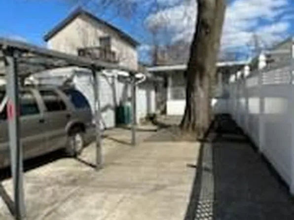 1307 Harding Park, Bronx, NY 10473