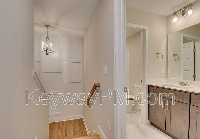 745 Bronze Way — Photo 7