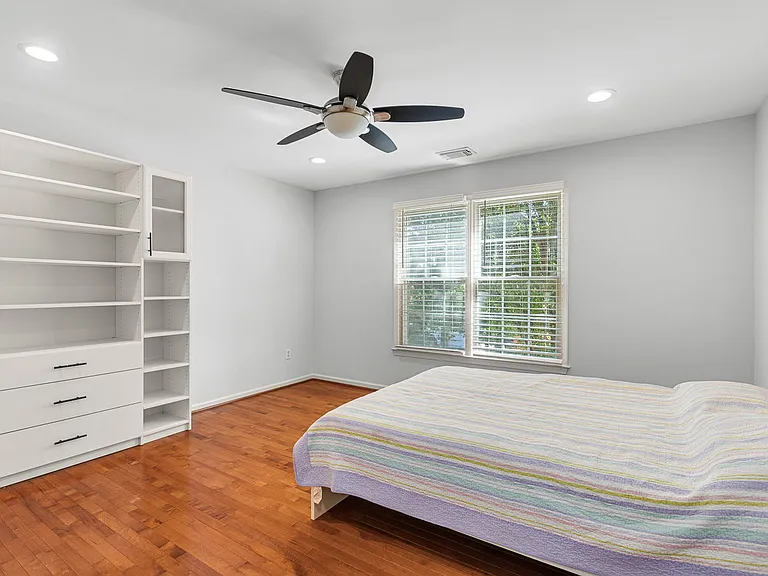 22561 Howardsville Woods Ct — Photo 5