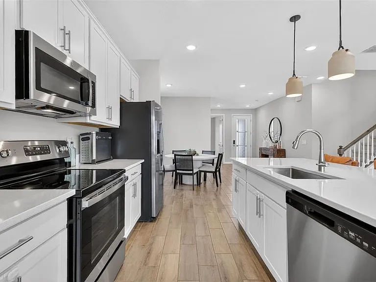 3710 Malad Way — Photo 9