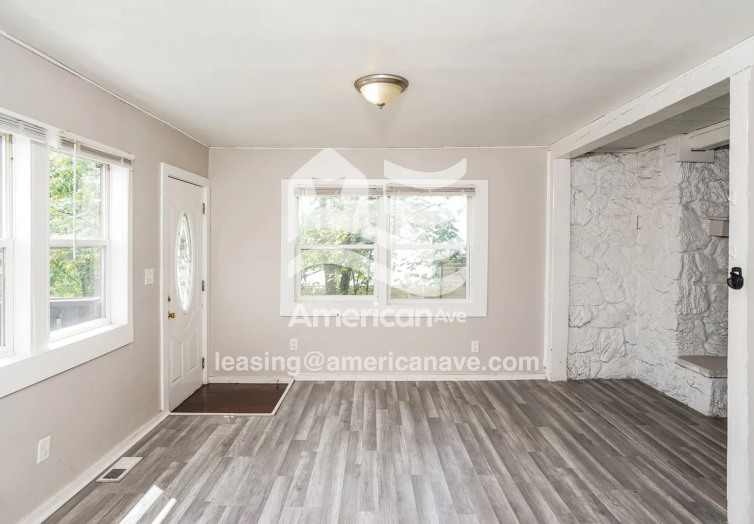 4 bed, 2.0 bath, 1692 sqft, $1,797 — Photo 4