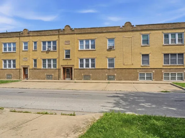 5708 W George St Unit 2, Chicago, IL 60634