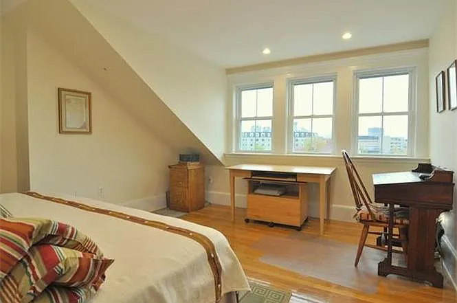 256 Main St #3 — Photo 5