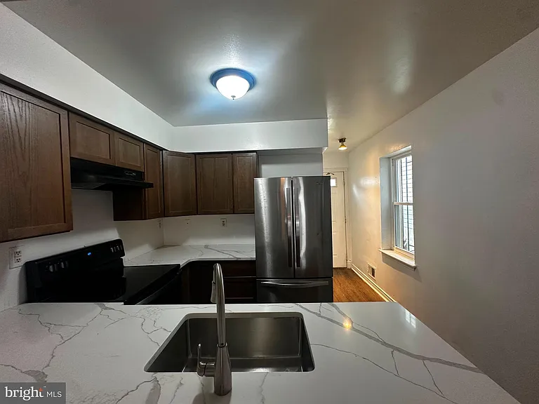1813 N Gratz St — Photo 4