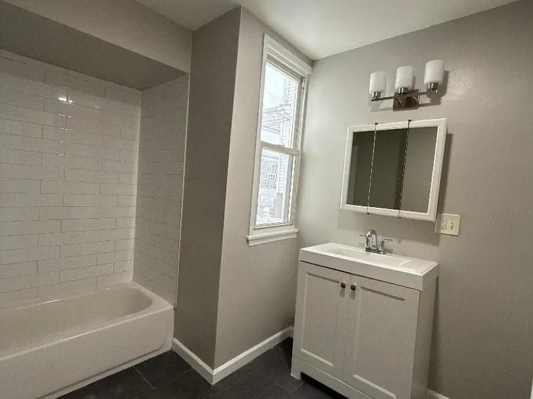 420 Jelliff Ave — Photo 6
