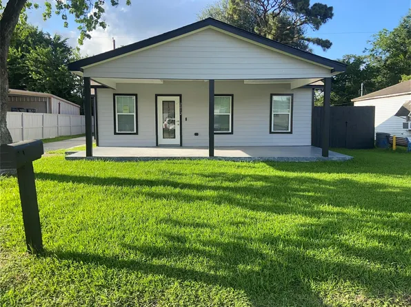 2012 10th St, Galena Park, TX 77547