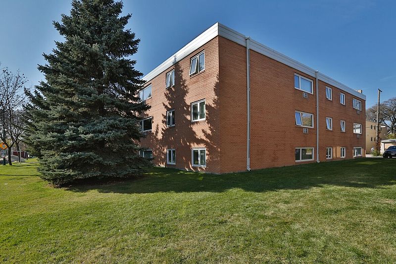 Winnipeg Apartment for rent - 2 Bedrooms — photo 9
