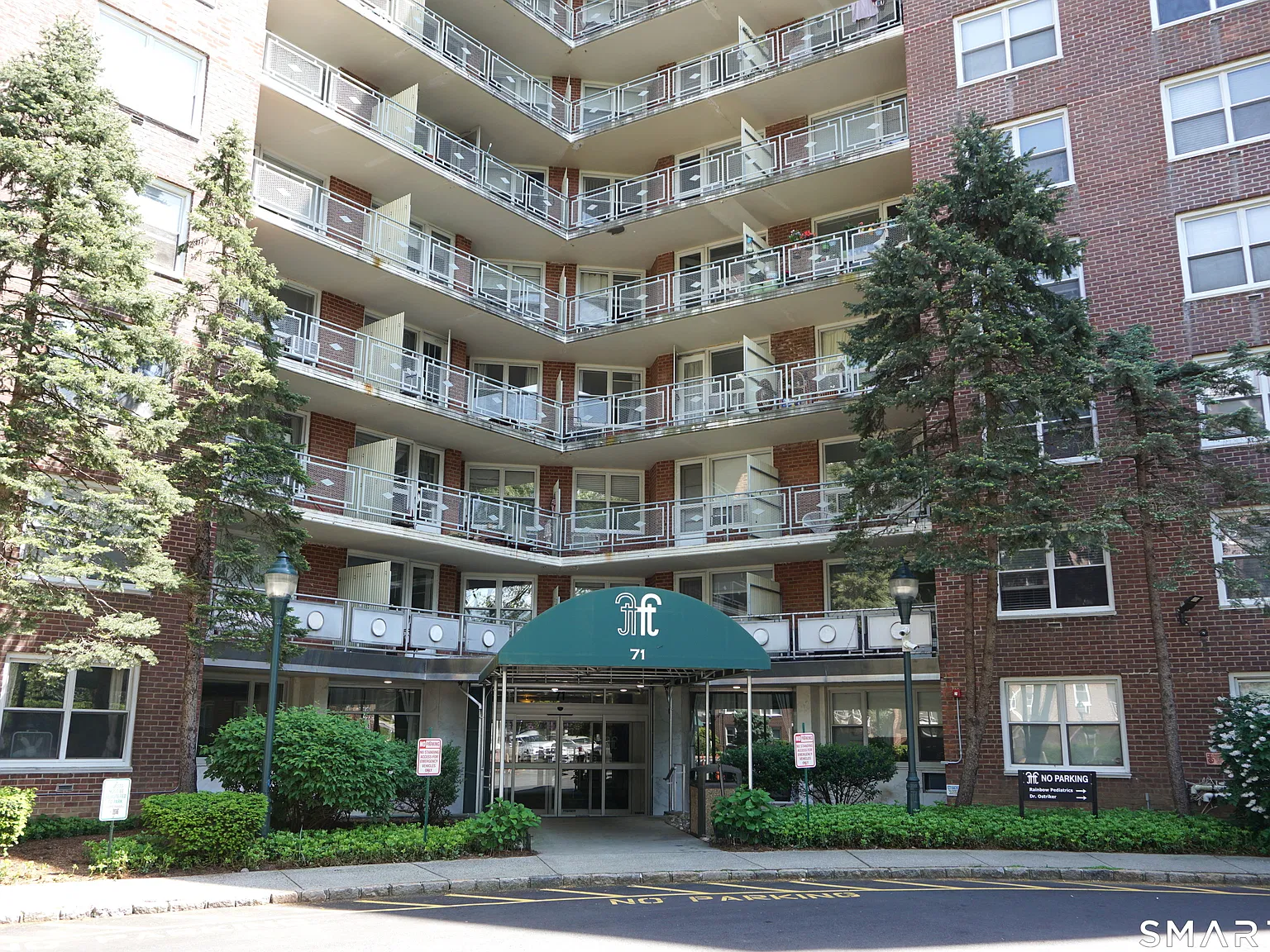 2 bed, 1.0 bath, 875 sqft, $2,800 — Photo 3