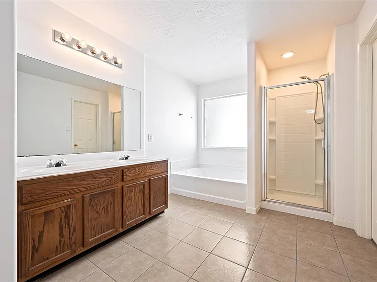 5019 Woodland Meadows Ln — Photo 19