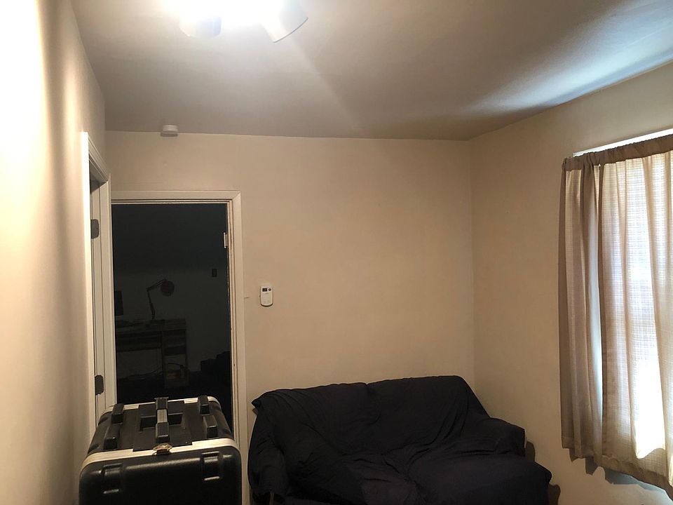 1st image of 1908 E 123rd St #5