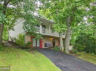 18323 Nob Hill Dr, Triangle, VA 22172