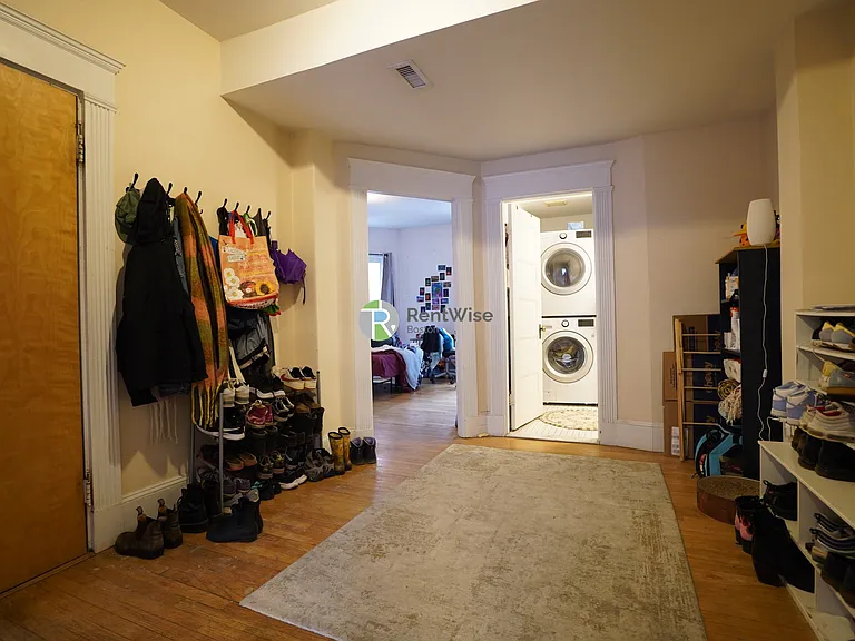 10 Foster St #2 — Photo 20